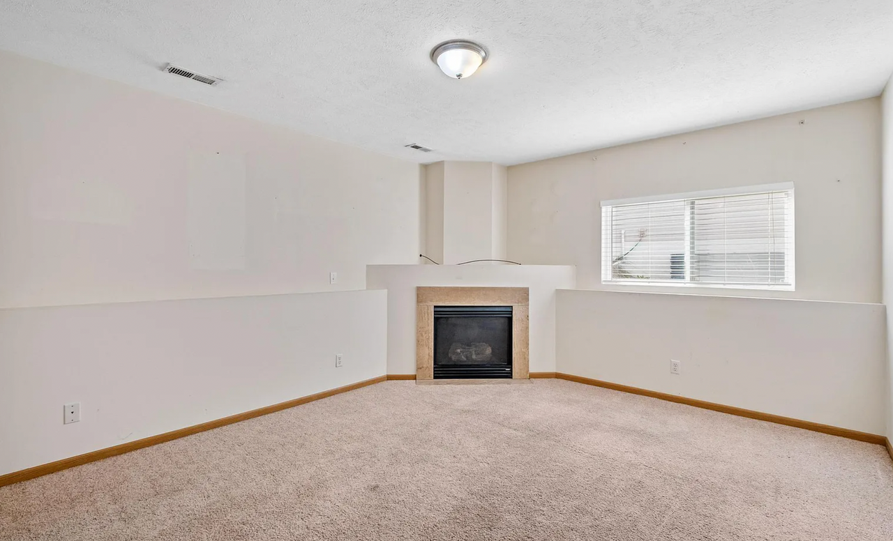 8837 Quest St - Photo 5 of 12