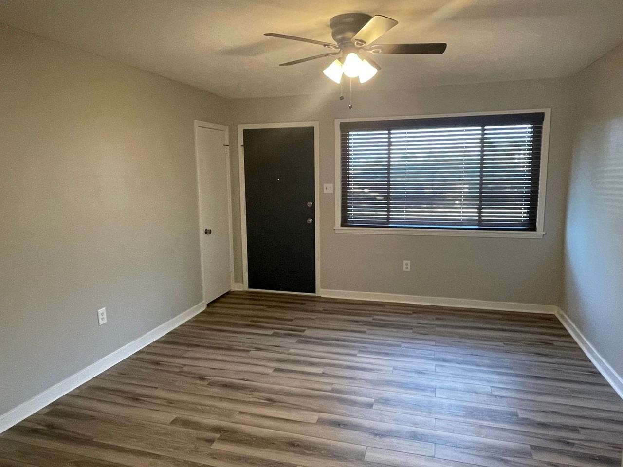 2117 Upper Dr - Photo 2 of 17