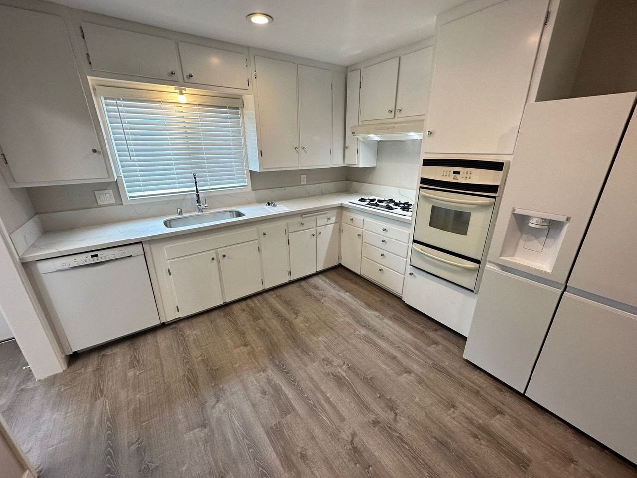 5053 Art Street - Photo 5 of 16