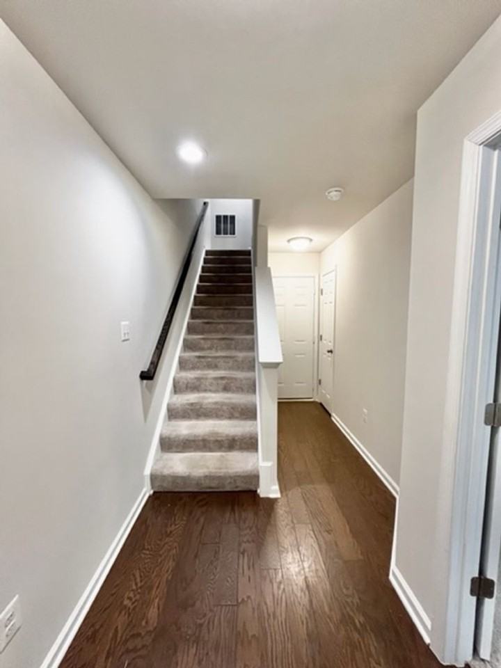 12511 Honey Locust Way - Photo 2 of 40