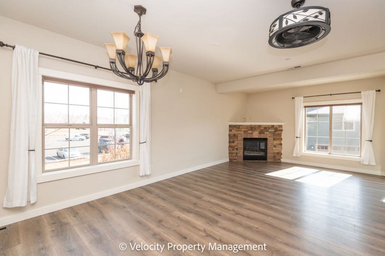 600 Sw Otter Way - Photo 4 of 32
