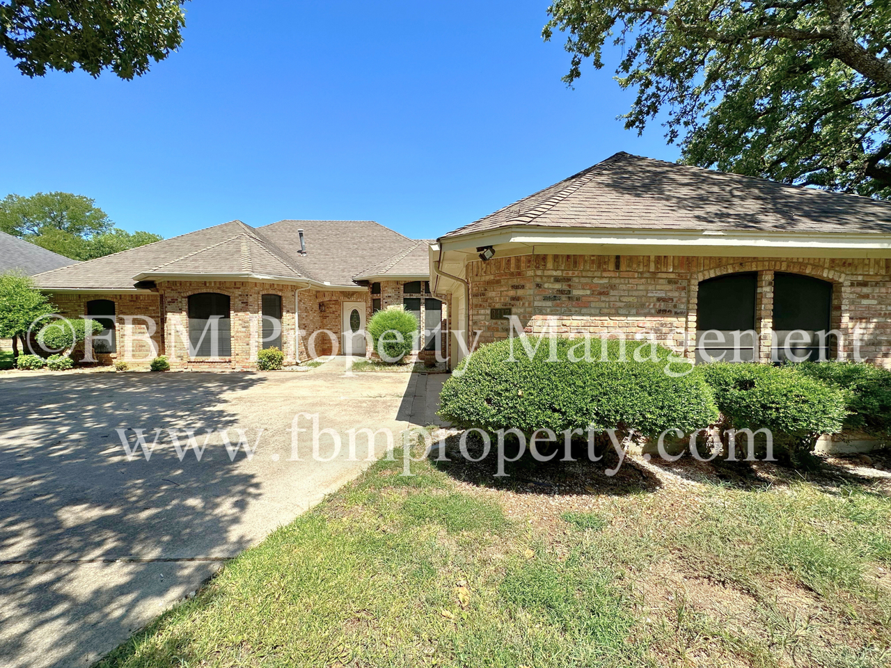 3417 Jerry Ln - Photo 2 of 30