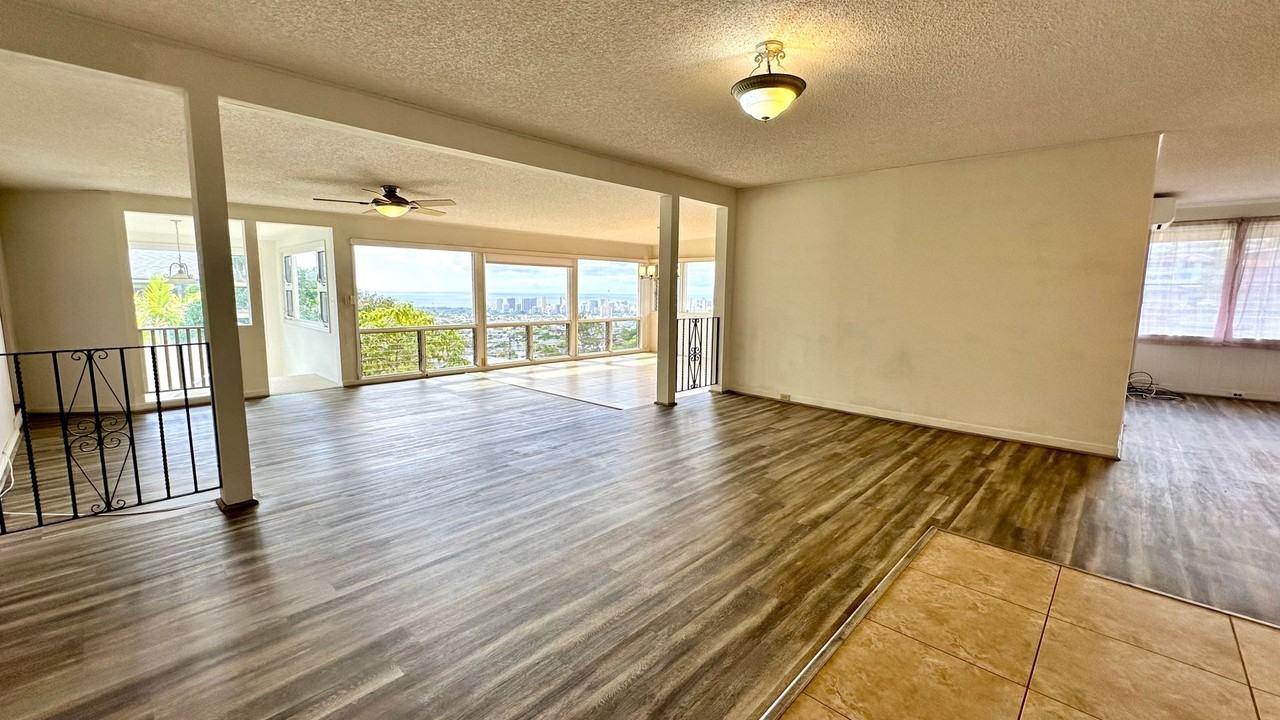 3911 Maunahilu Pl - Photo 2 of 27