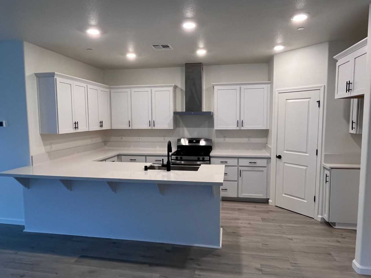417 Fortuna Ct - Photo 2 of 17