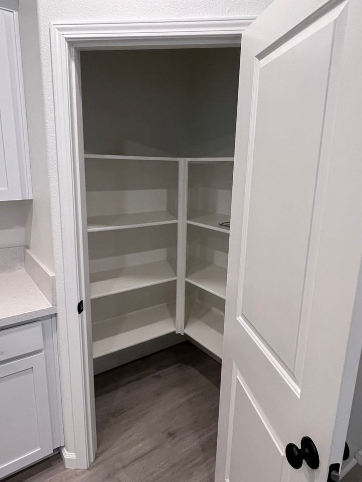 417 Fortuna Ct - Photo 3 of 17