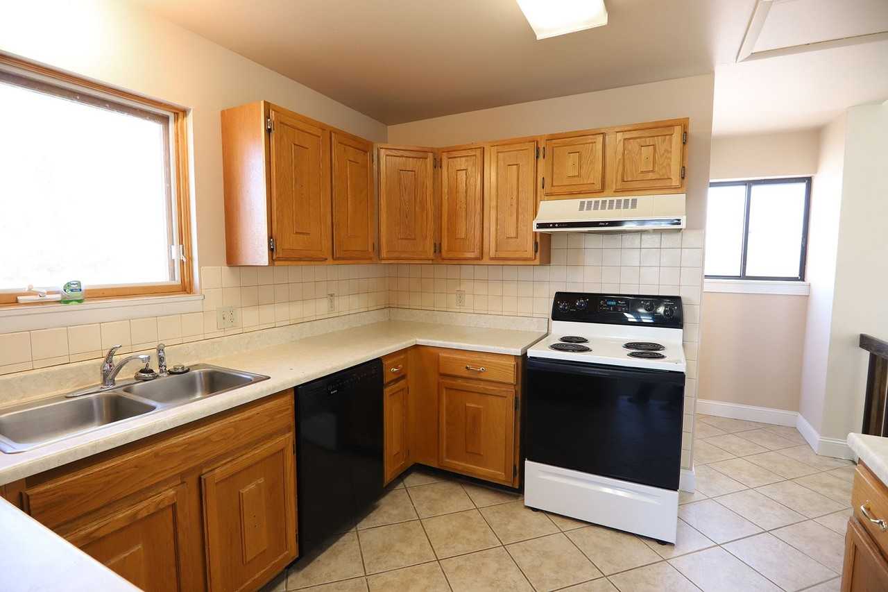 2260 Papago Ct - Photo 6 of 12
