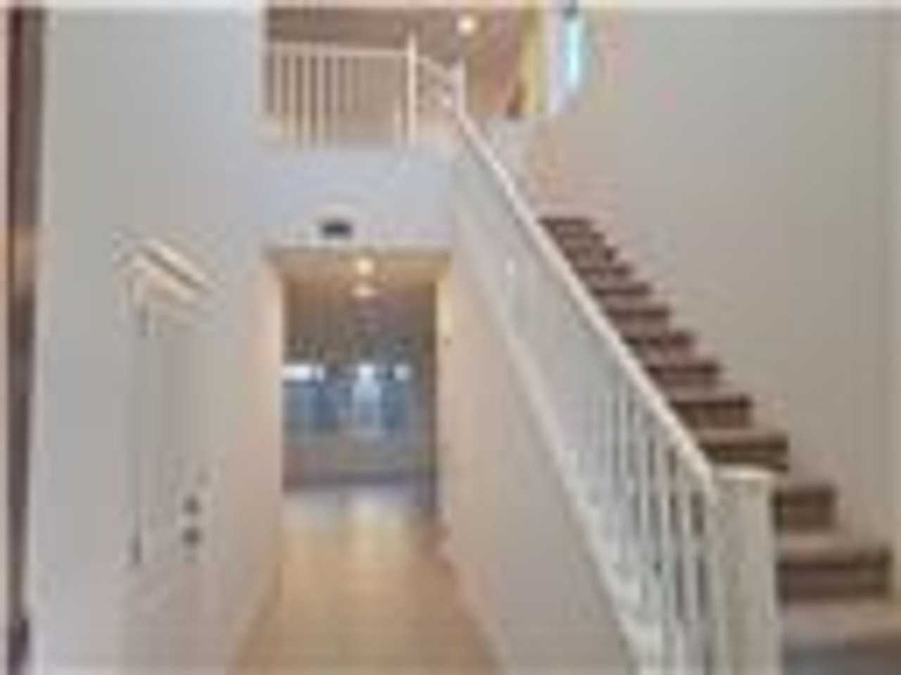 2724 Sweeping Palm Rd - Photo 4 of 49