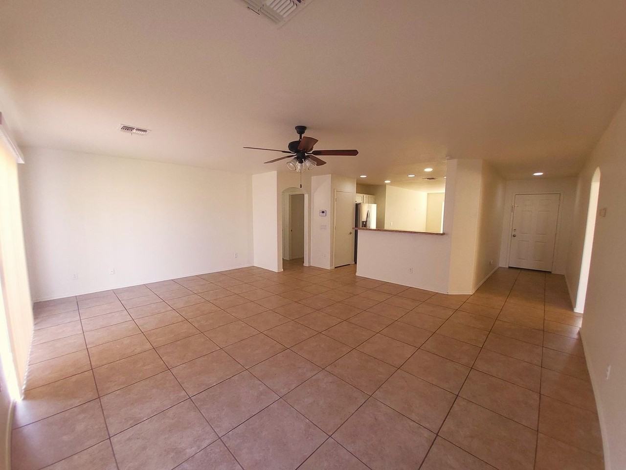 2634 E Paradise Ln - Photo 3 of 20