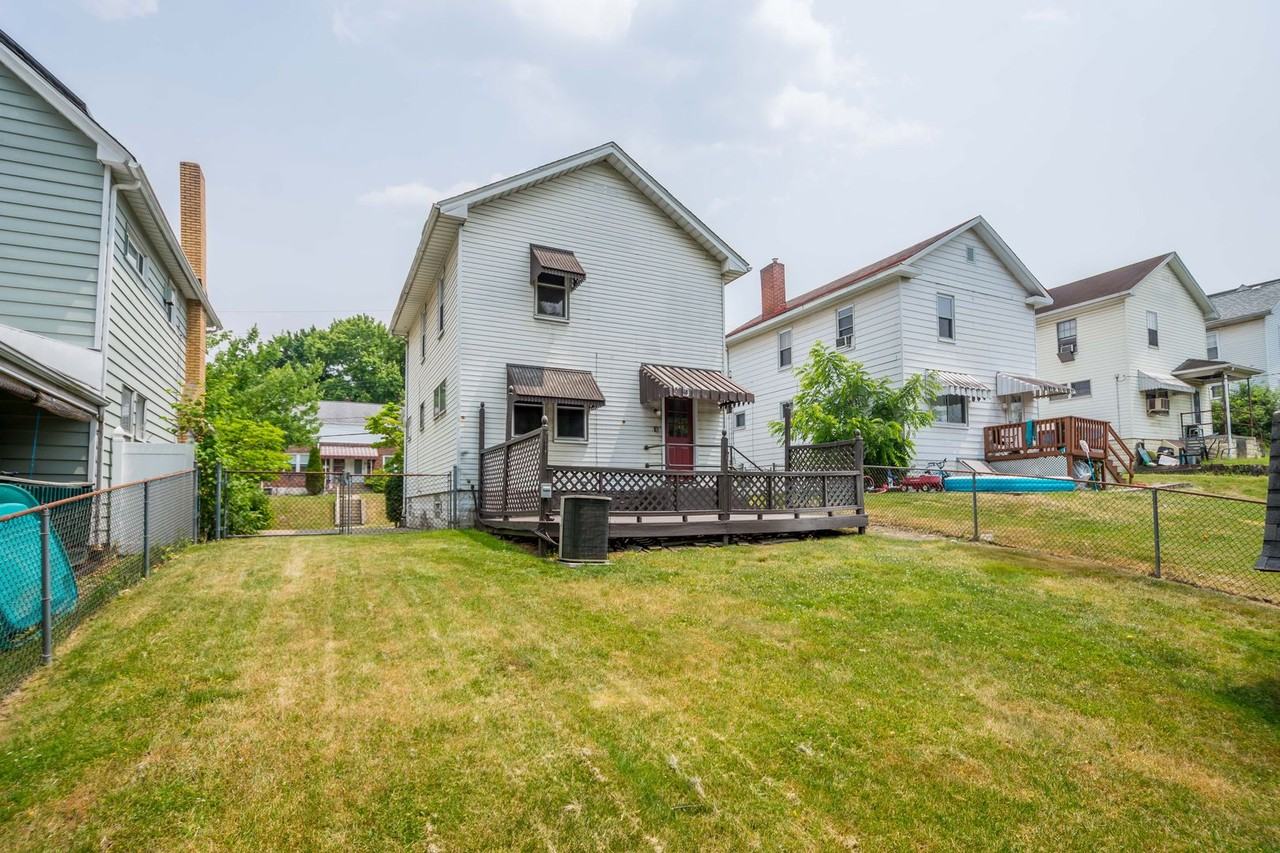 131 Patterson Ave - Photo 2 of 22