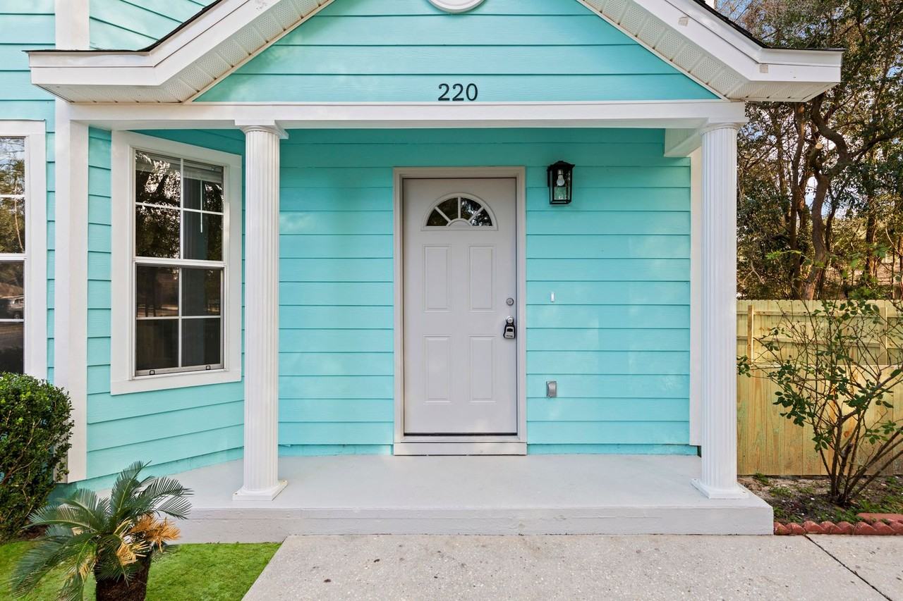 220 Fir Ave - Photo 4 of 26