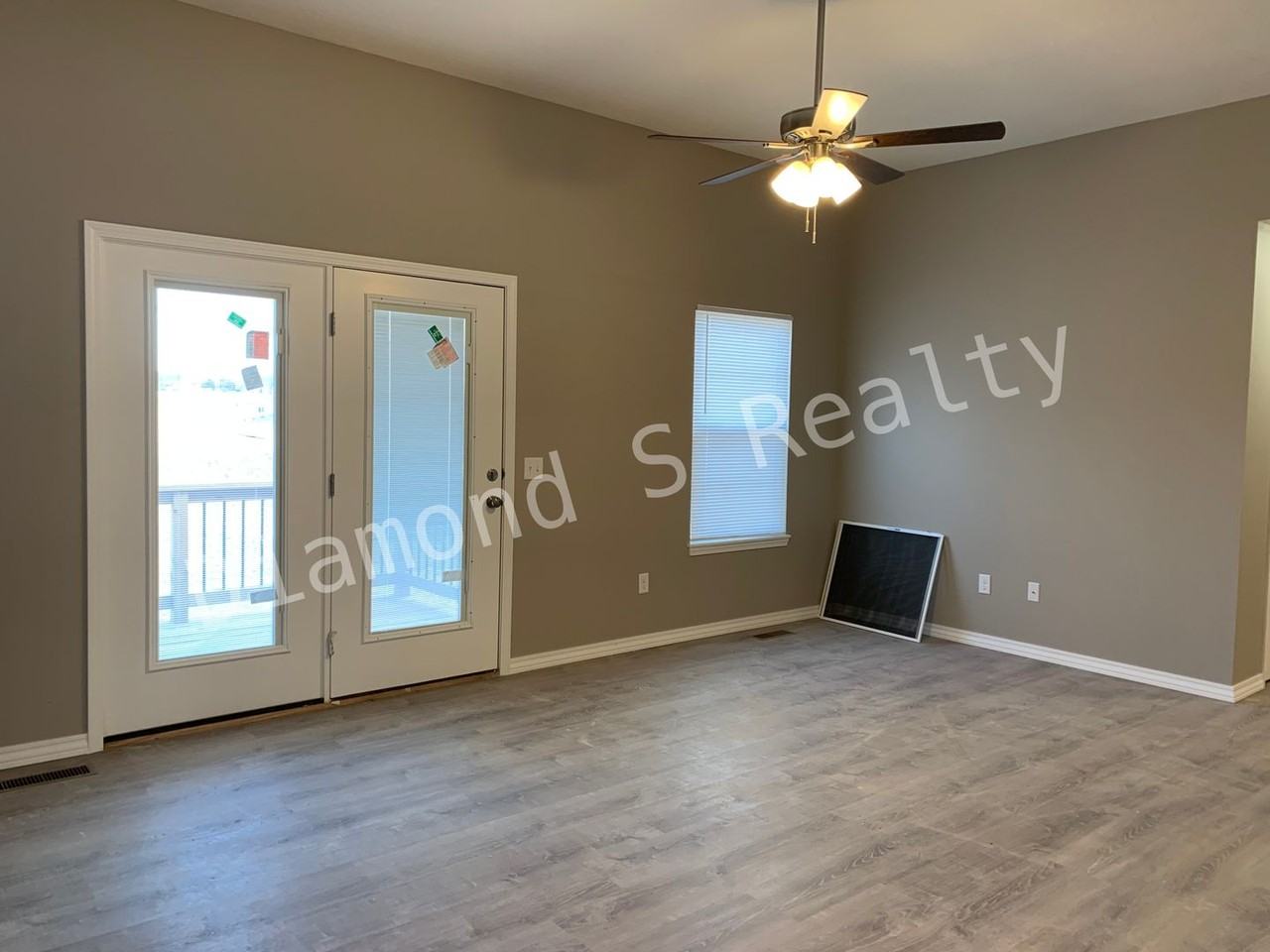 2733 W Colton - Photo 3 of 19