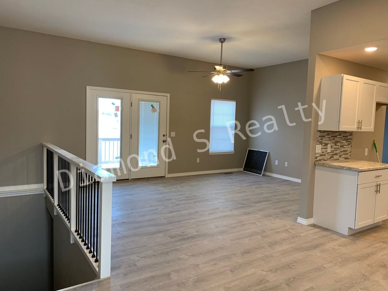 2733 W Colton - Photo 4 of 19