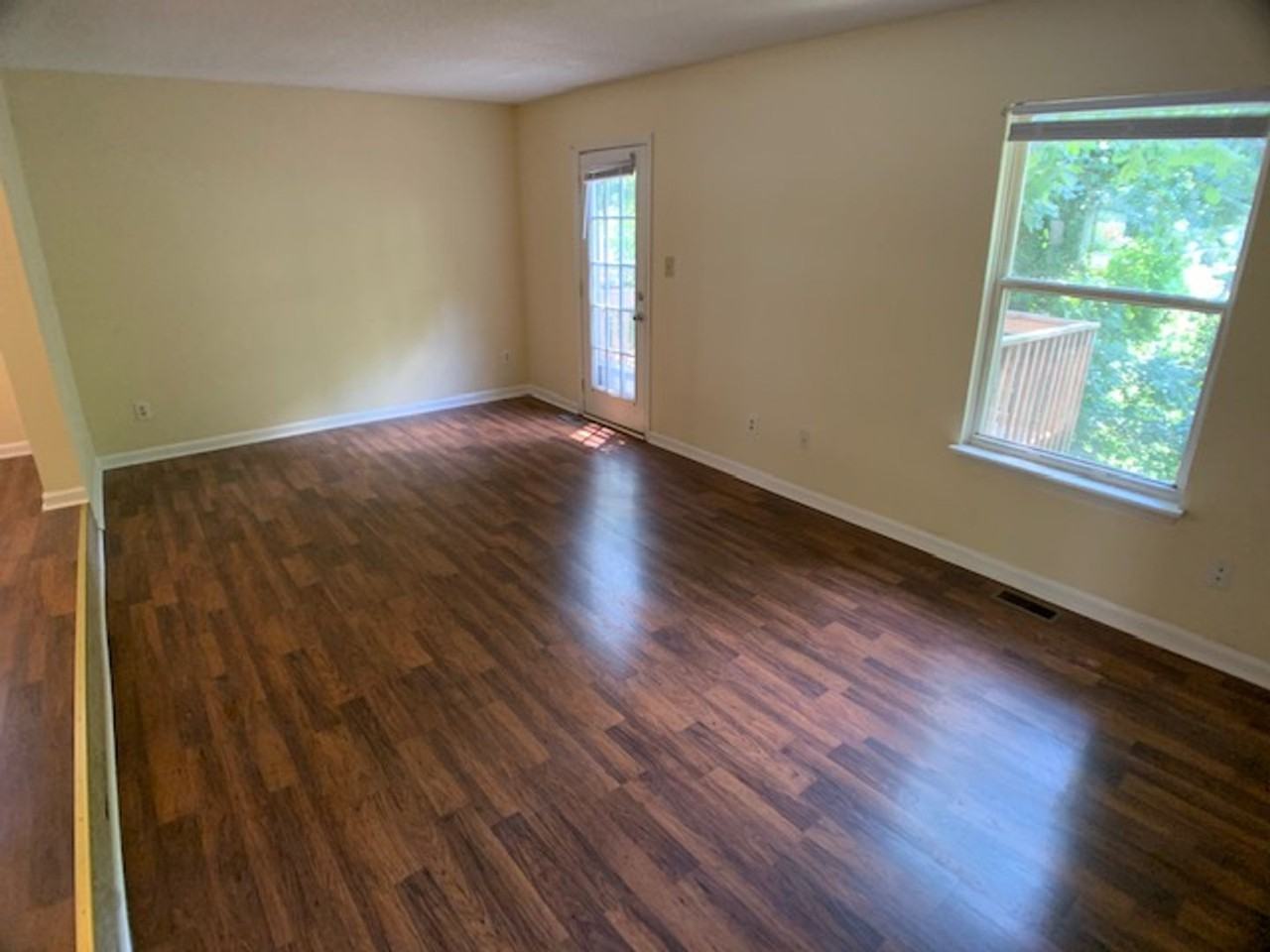 1806 Sara Ln - Photo 6 of 13