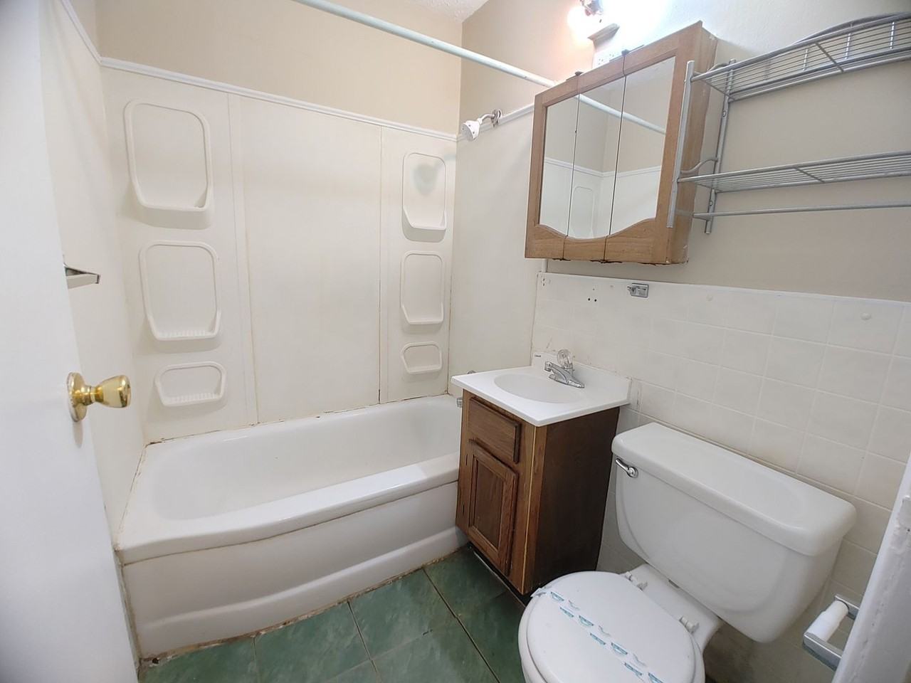 814 E Emerson St - Photo 6 of 12