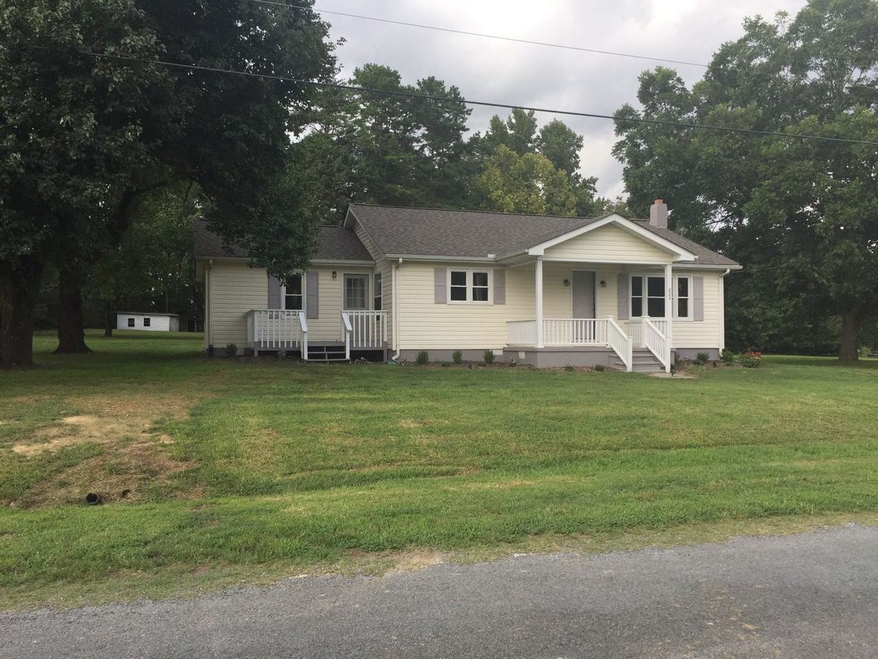220 Woodson Rd - Photo 2 of 16