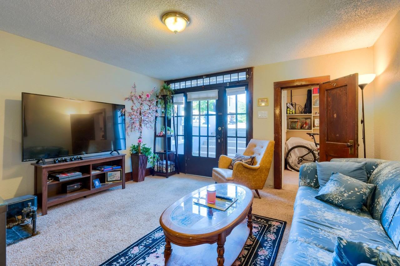 902 1/2 Remington St - Photo 2 of 15