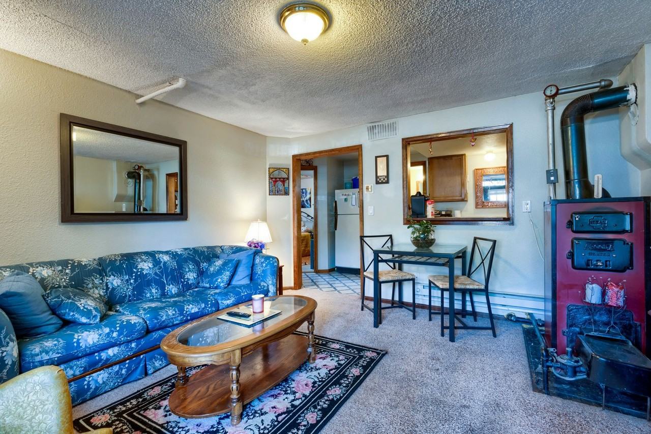 902 1/2 Remington St - Photo 3 of 15