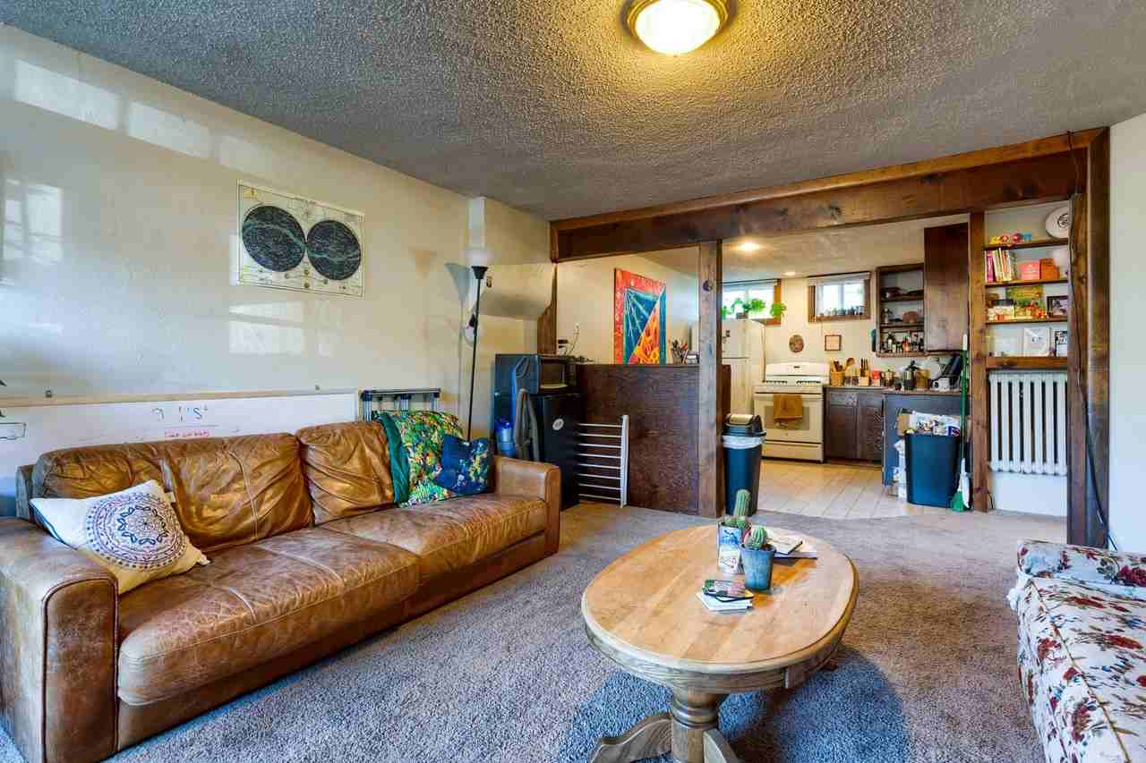 904 1/2 Remington St - Photo 3 of 11