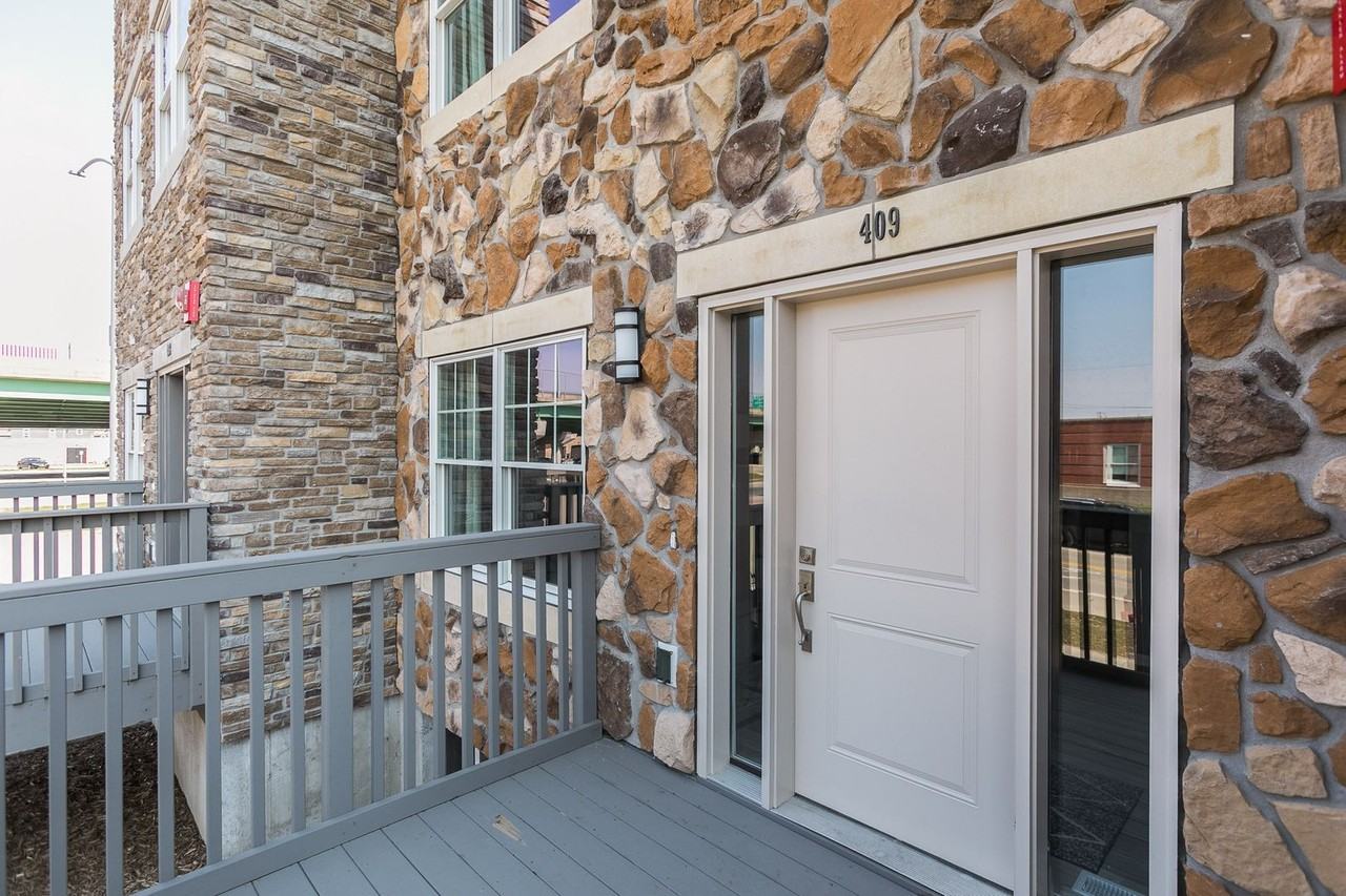 409 2nd Ave Sw - Photo 4 of 32