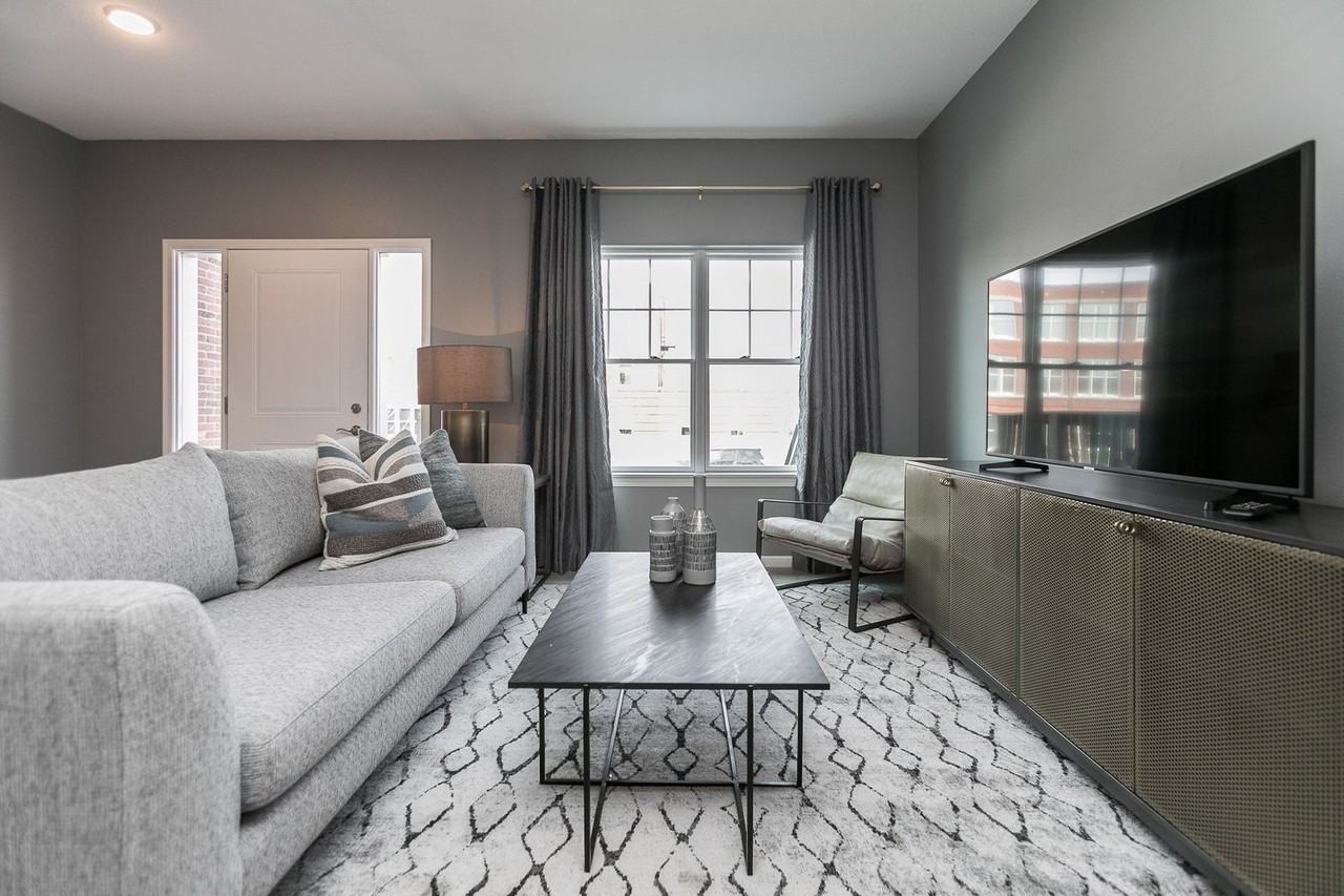 409 2nd Ave Sw - Photo 7 of 32