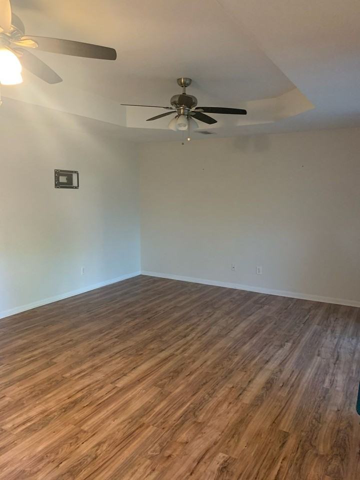 2221 Nw 54th Ter - Photo 6 of 23