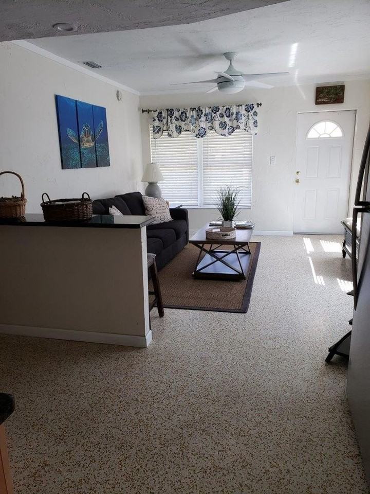 812 Harbor Dr S - Photo 7 of 23