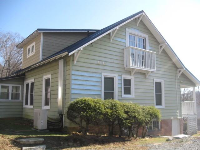 446 Green St - Photo 6 of 50