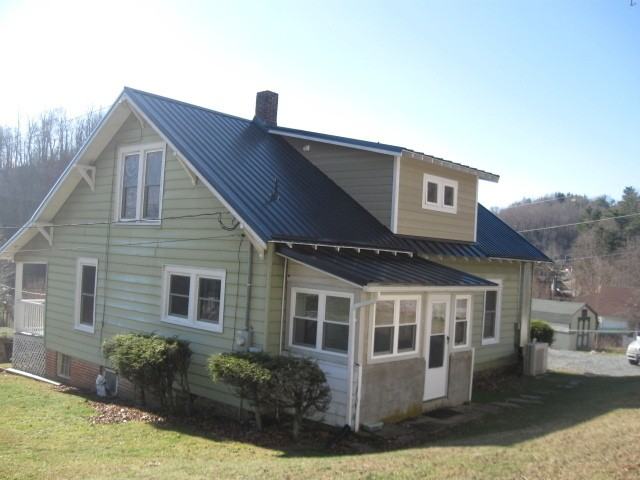 446 Green St - Photo 7 of 50