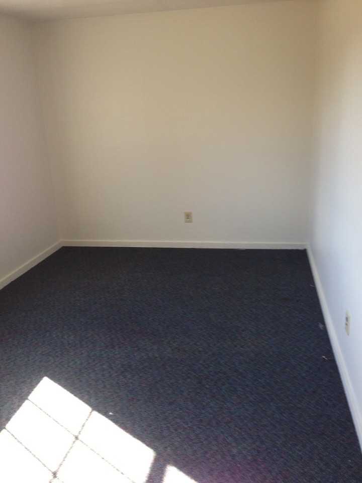 1889 Forsythe Ln - Photo 2 of 5