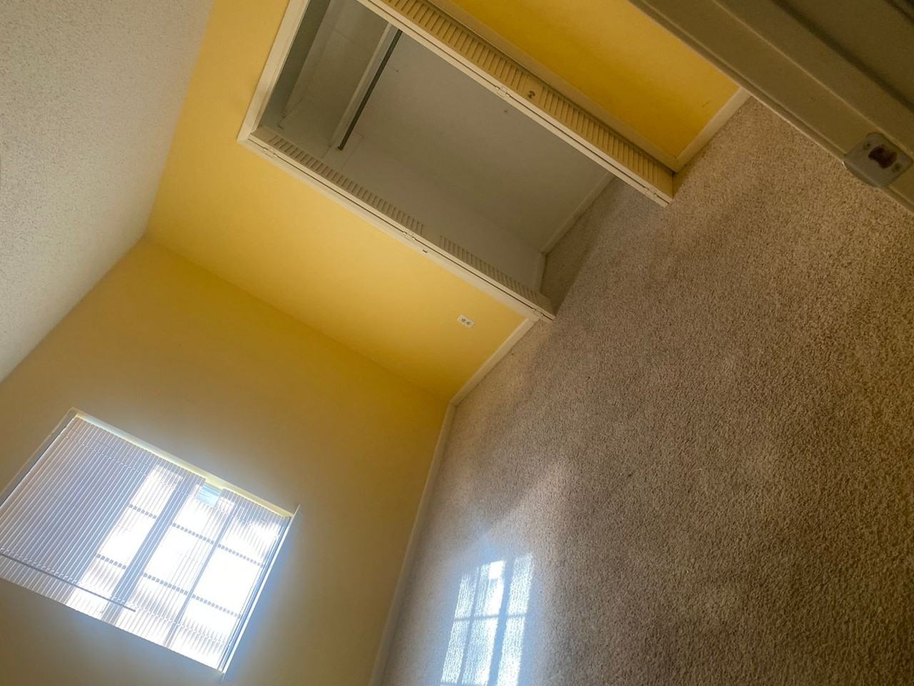 9324 Northedge Rd - Photo 3 of 15