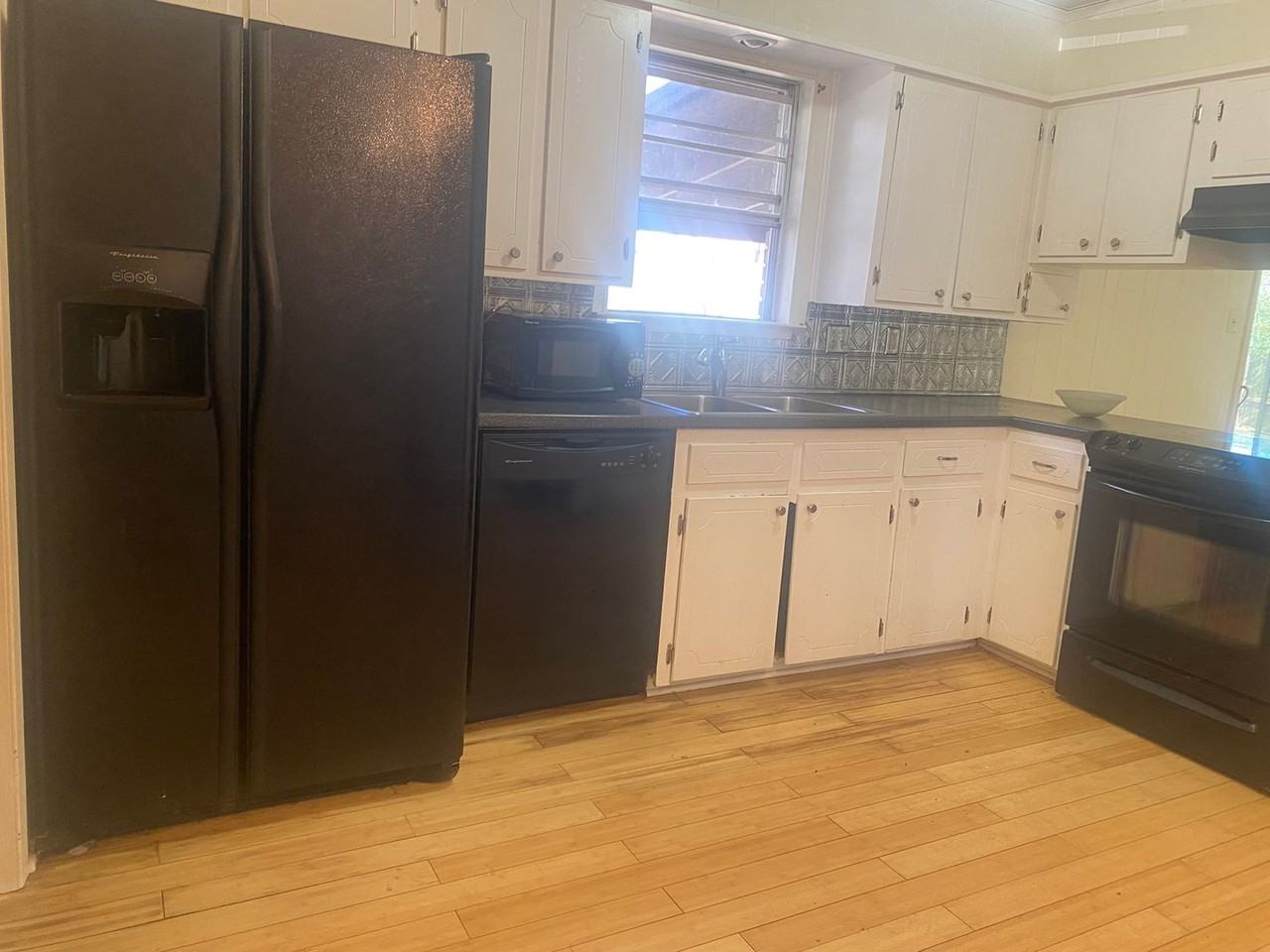 9324 Northedge Rd - Photo 7 of 15