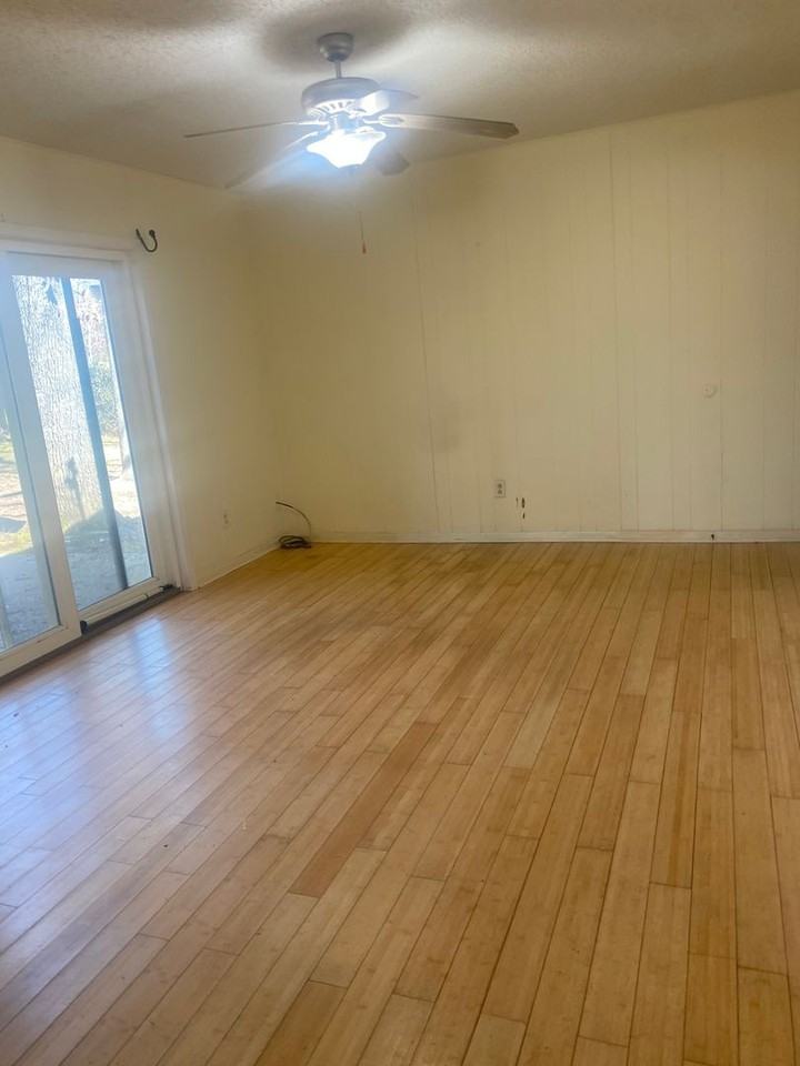 9324 Northedge Rd - Photo 4 of 15