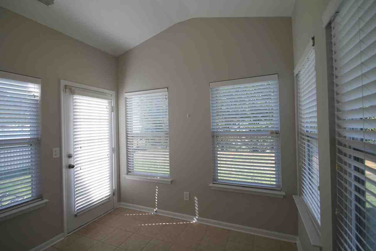 465 Clouds Way - Photo 7 of 19