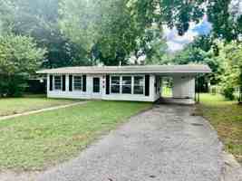 featured image of 512 Whitlatch St