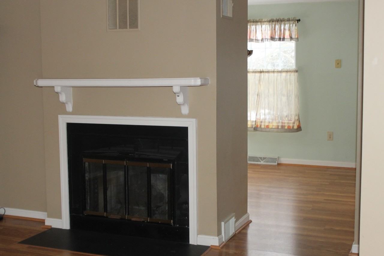 95 W Walnut St - Photo 3 of 6