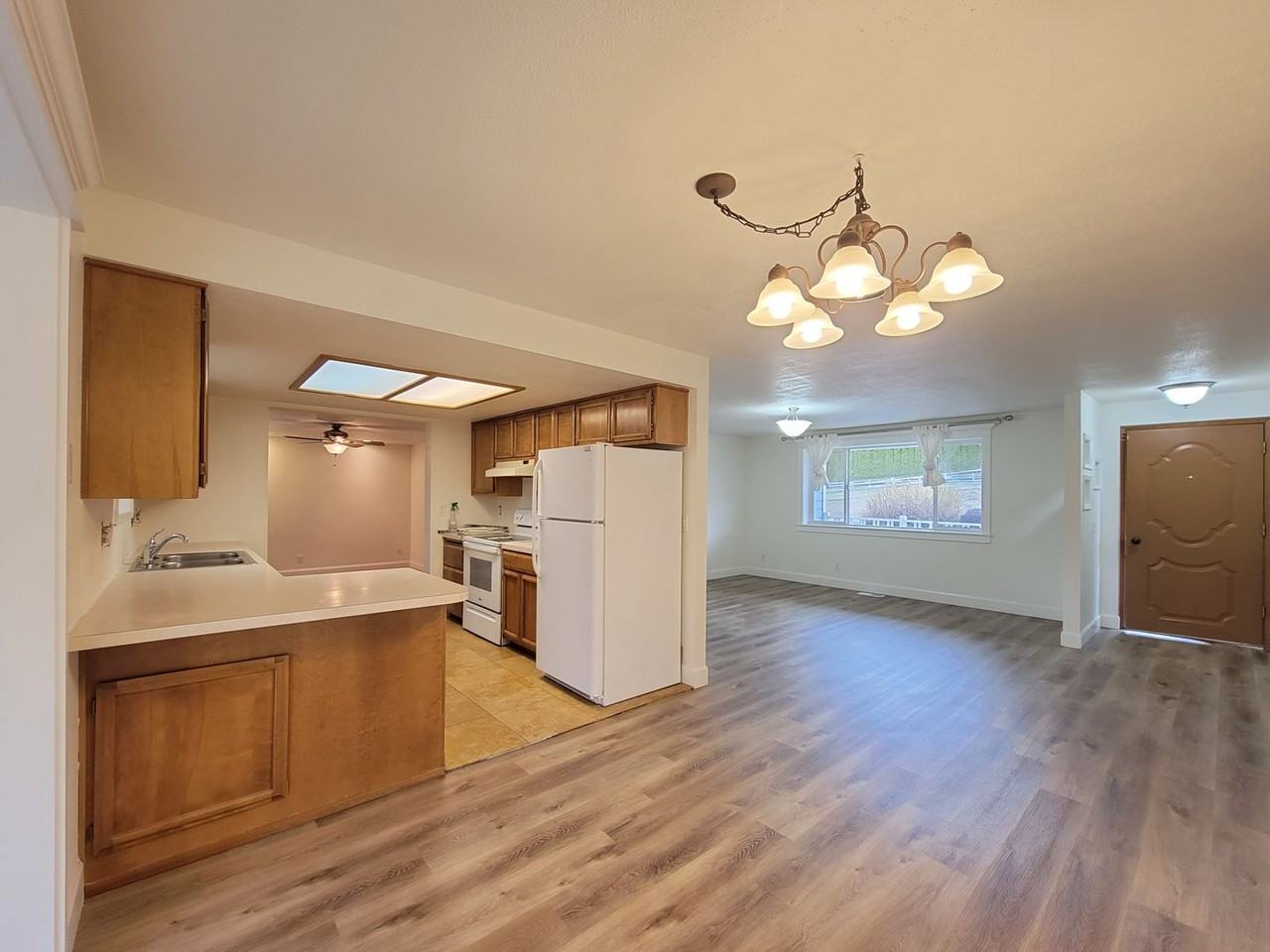 249 Rachel Rd - Photo 3 of 22
