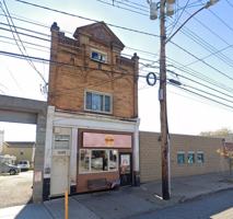 featured image of 2332 Arlington Ave