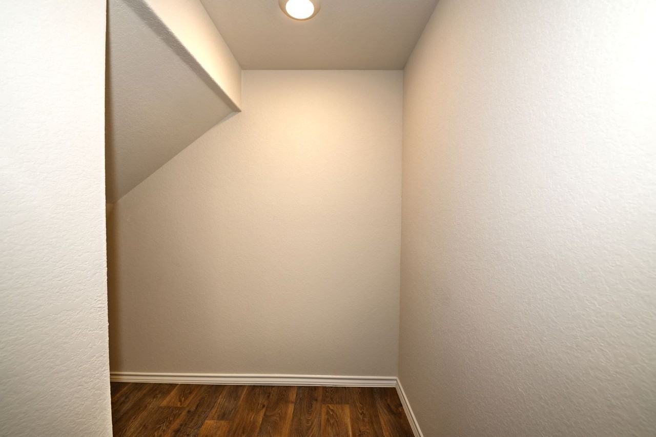 13507 Hummel Loop - Photo 7 of 50