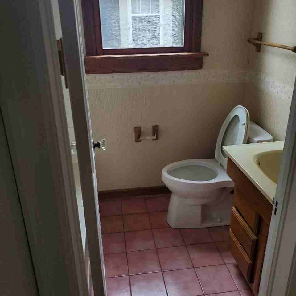 407 Cambridge Ave - Photo 3 of 12