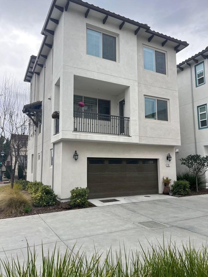 301 Adeline Ave - Photo 2 of 30