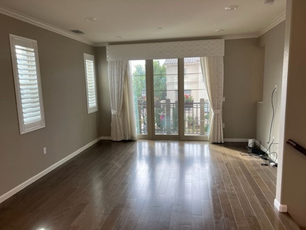 301 Adeline Ave - Photo 3 of 30