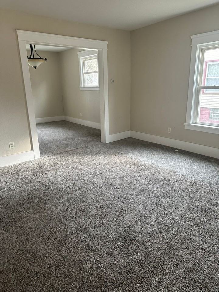 1734 Ogden Ave Nw - Photo 3 of 10