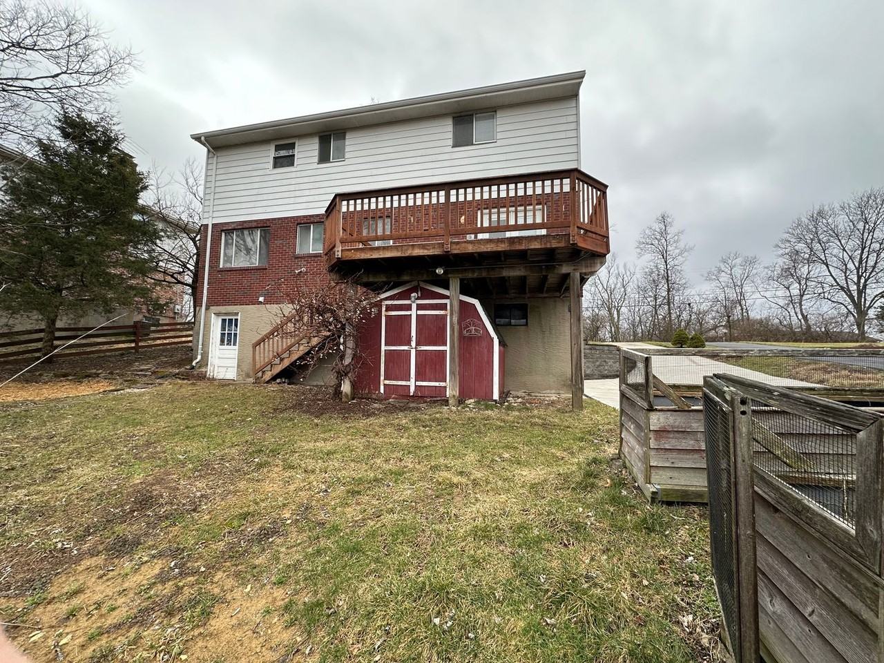 9510 Brehm Rd - Photo 5 of 28