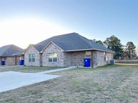 33 Pine Ridge Ln - Photo 1 of 1