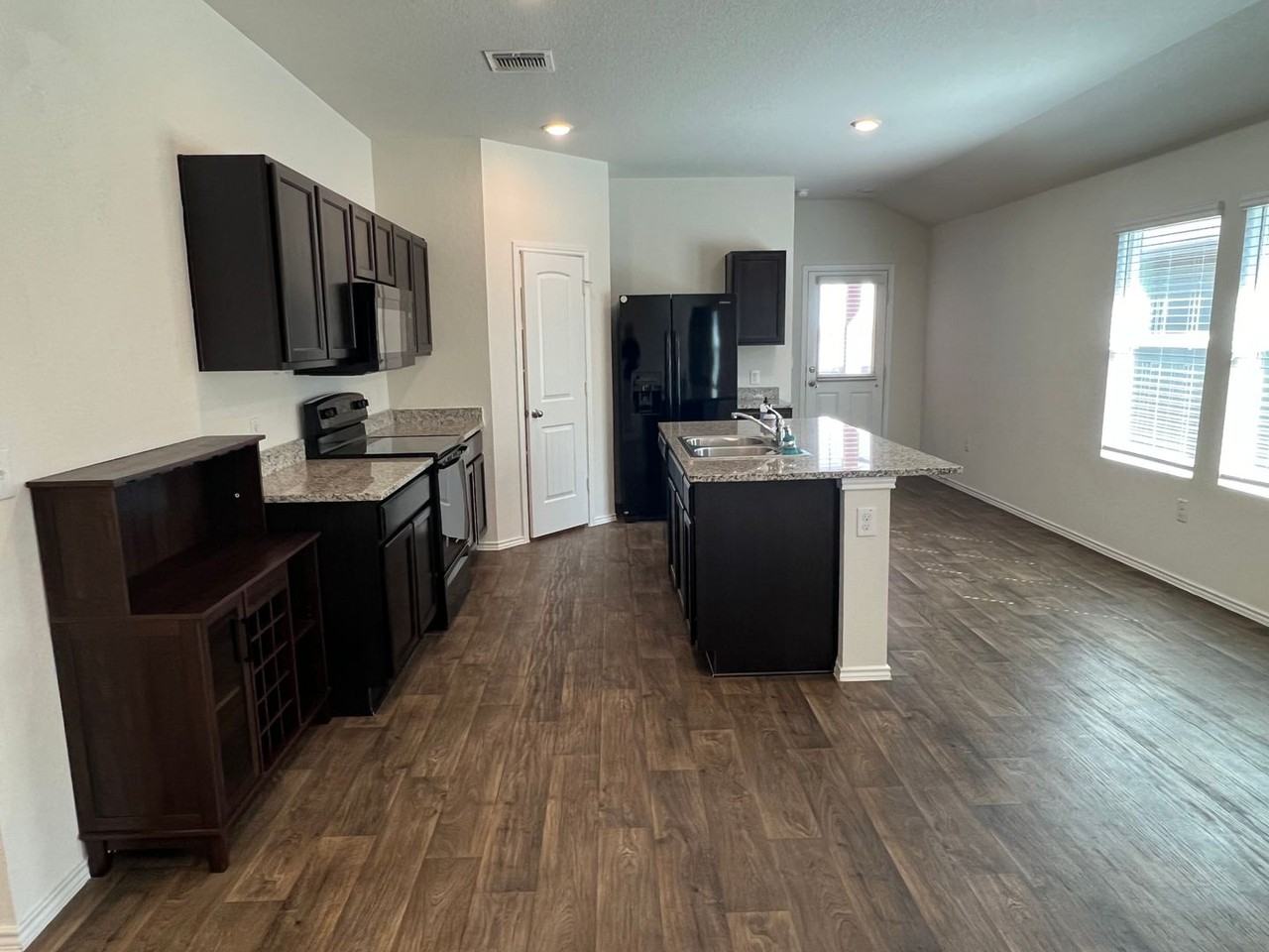 11902 Pyrite Rd - Photo 3 of 15