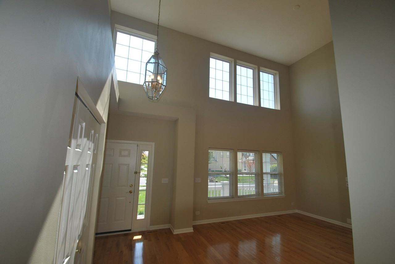 9144 Buckingham Ct - Photo 2 of 12