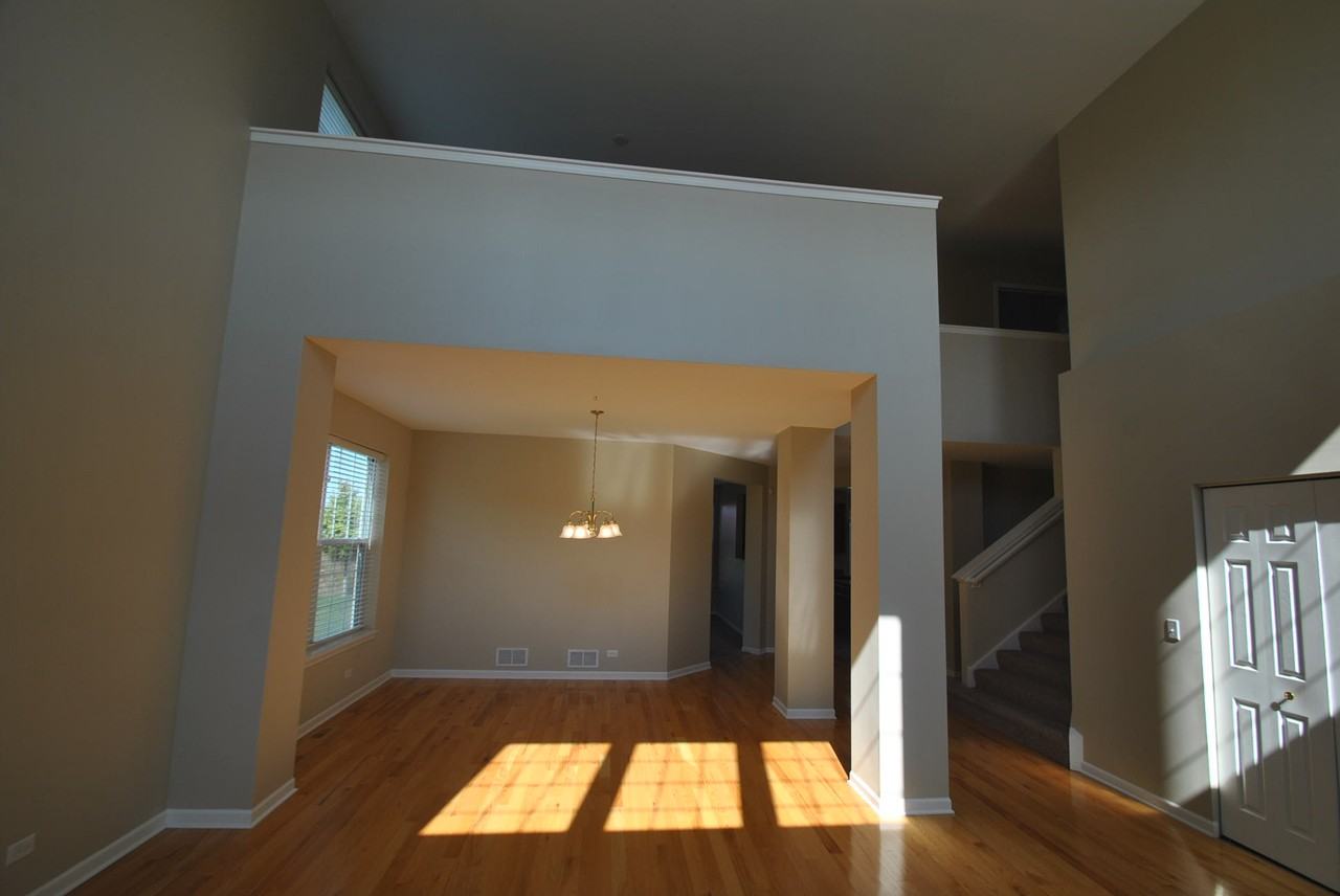 9144 Buckingham Ct - Photo 3 of 12