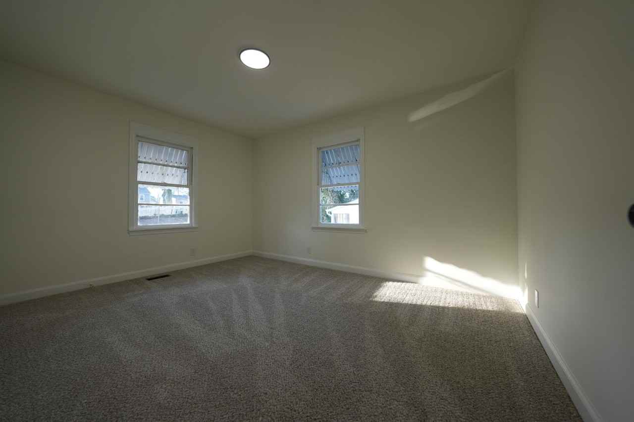 2632 Patria St - Photo 6 of 11