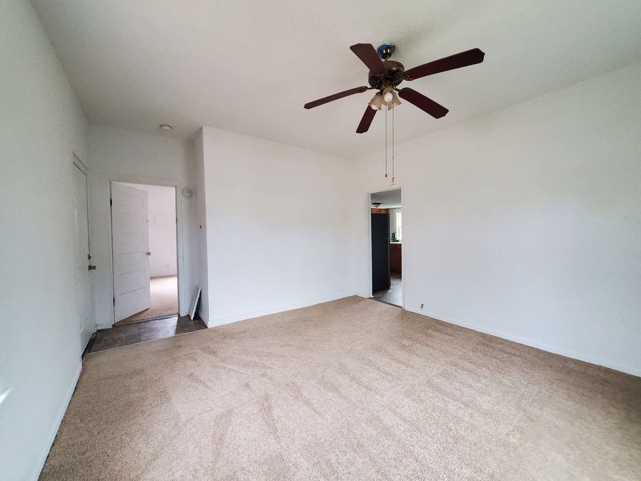 64 Beck St - Photo 3 of 13