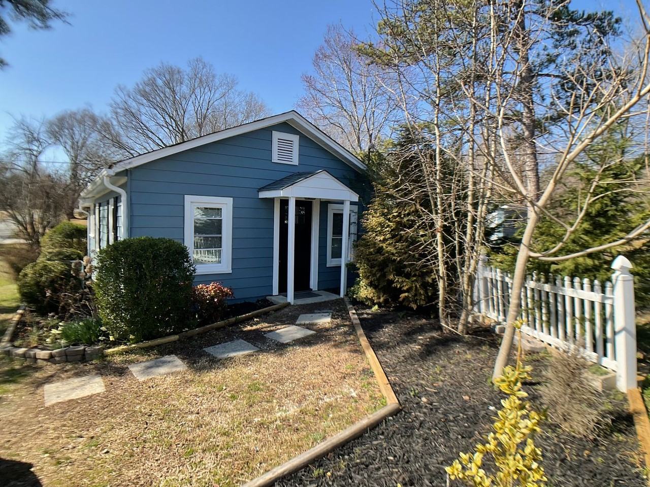 107 West Ave - Photo 2 of 27